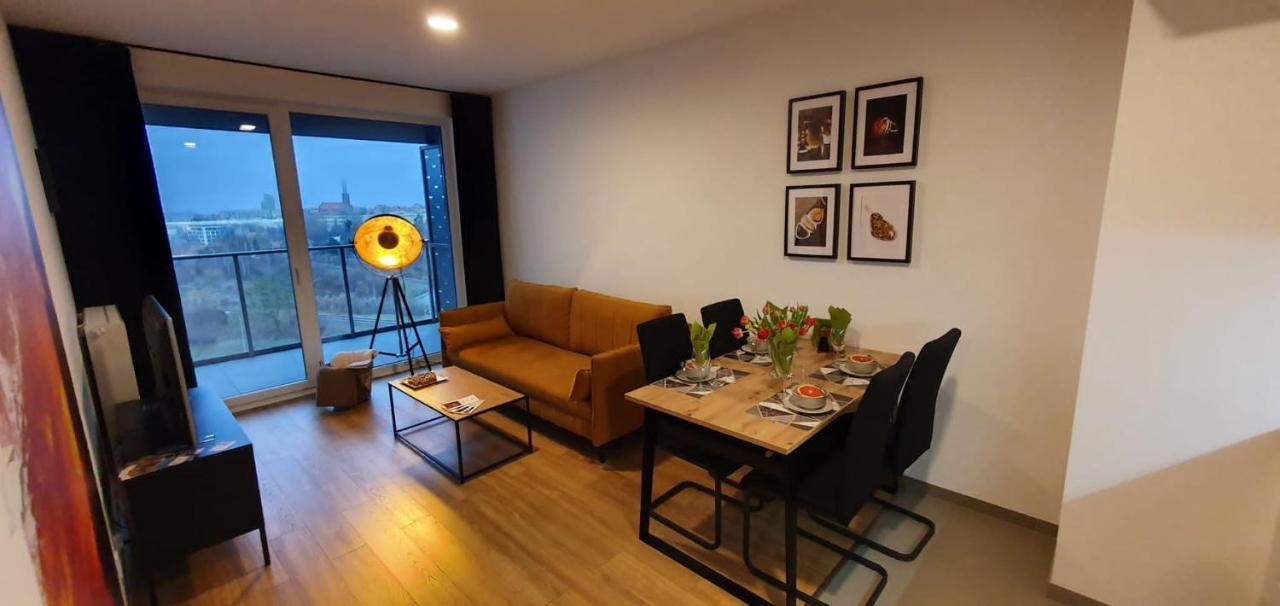 Apartament Bursztynowy Modern Tower Gdynia Exterior photo