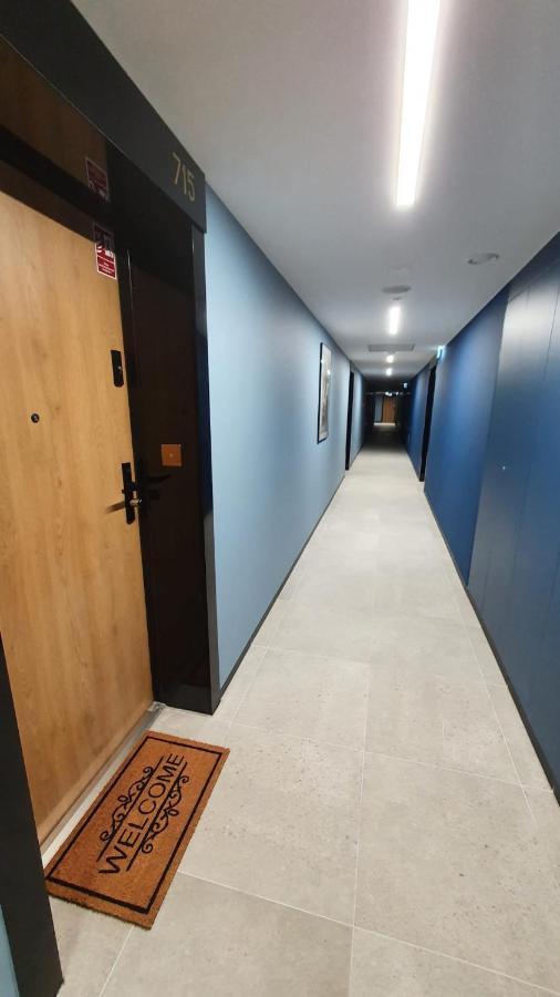 Apartament Bursztynowy Modern Tower Gdynia Exterior photo
